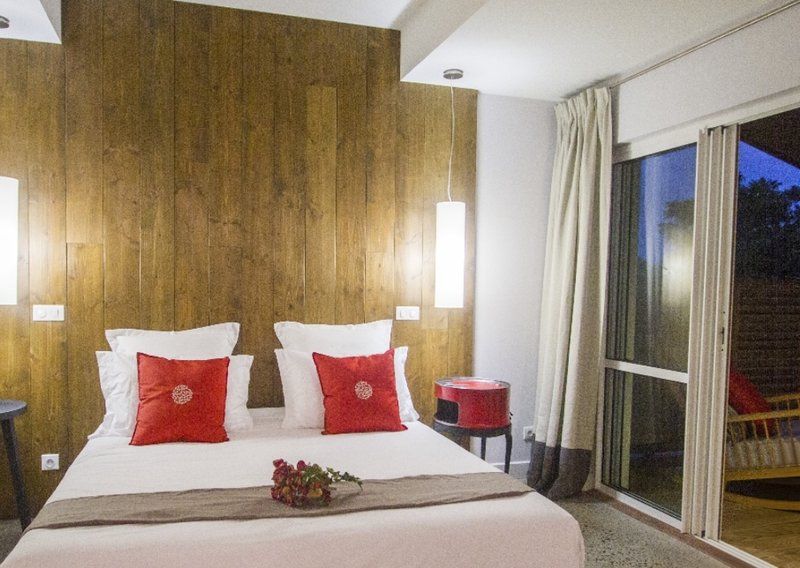 French Coco Hotel La Trinite Ngoại thất bức ảnh