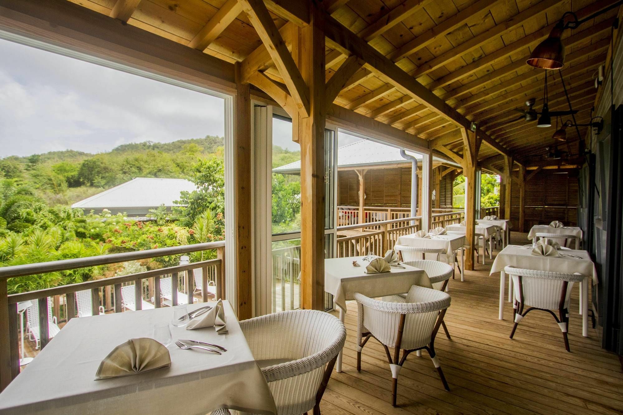 French Coco Hotel La Trinite Ngoại thất bức ảnh