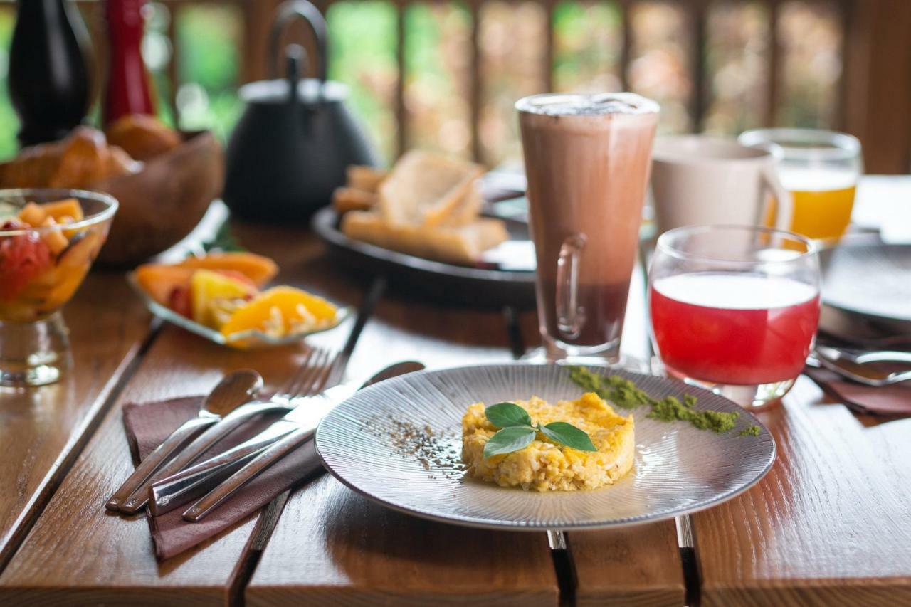 French Coco Hotel La Trinite Ngoại thất bức ảnh