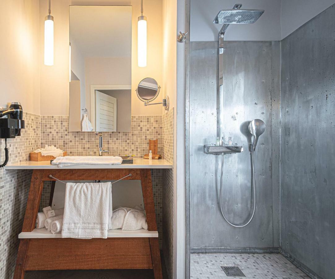 French Coco Hotel La Trinite Ngoại thất bức ảnh