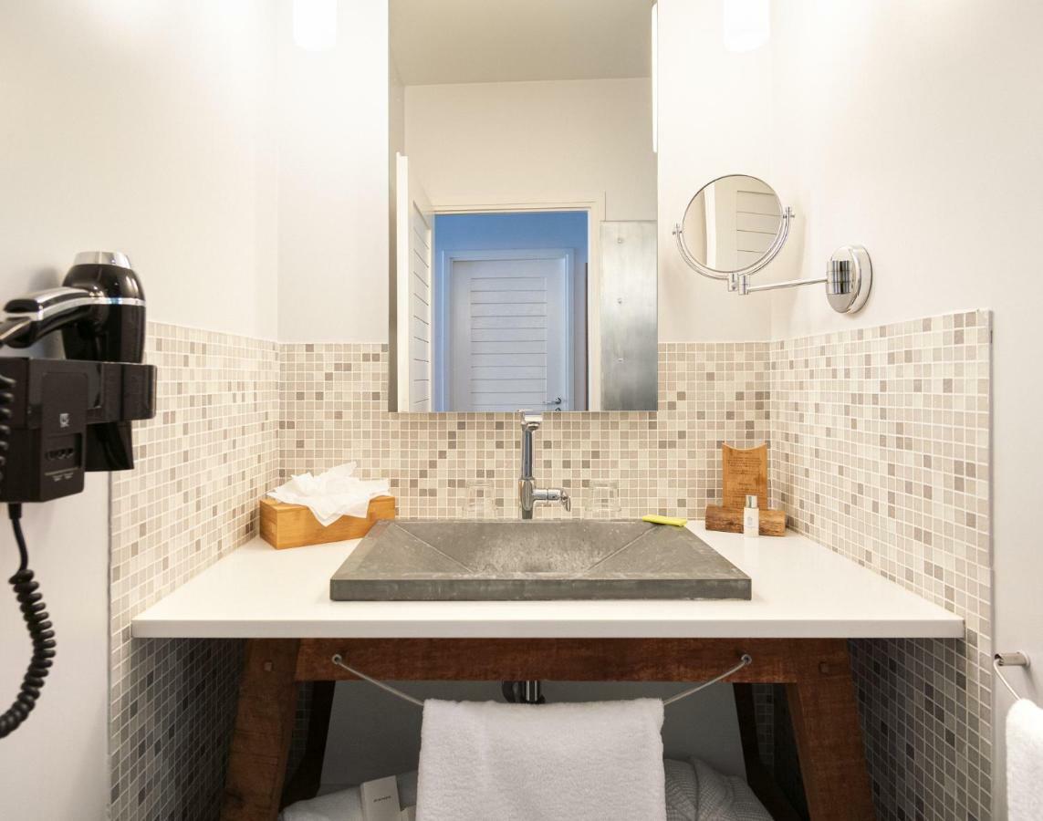French Coco Hotel La Trinite Ngoại thất bức ảnh